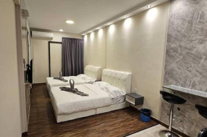 The Hive 4 Pax Studio-A1806A
